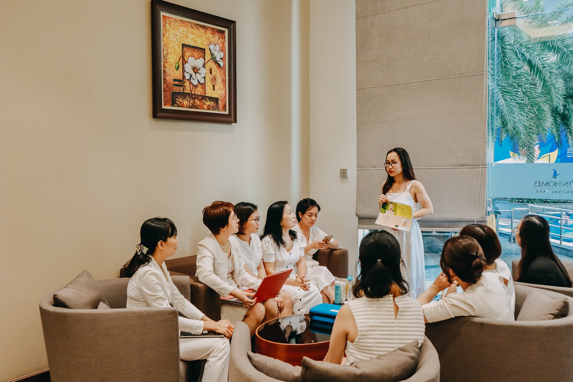 group-meeting-7297353_1920